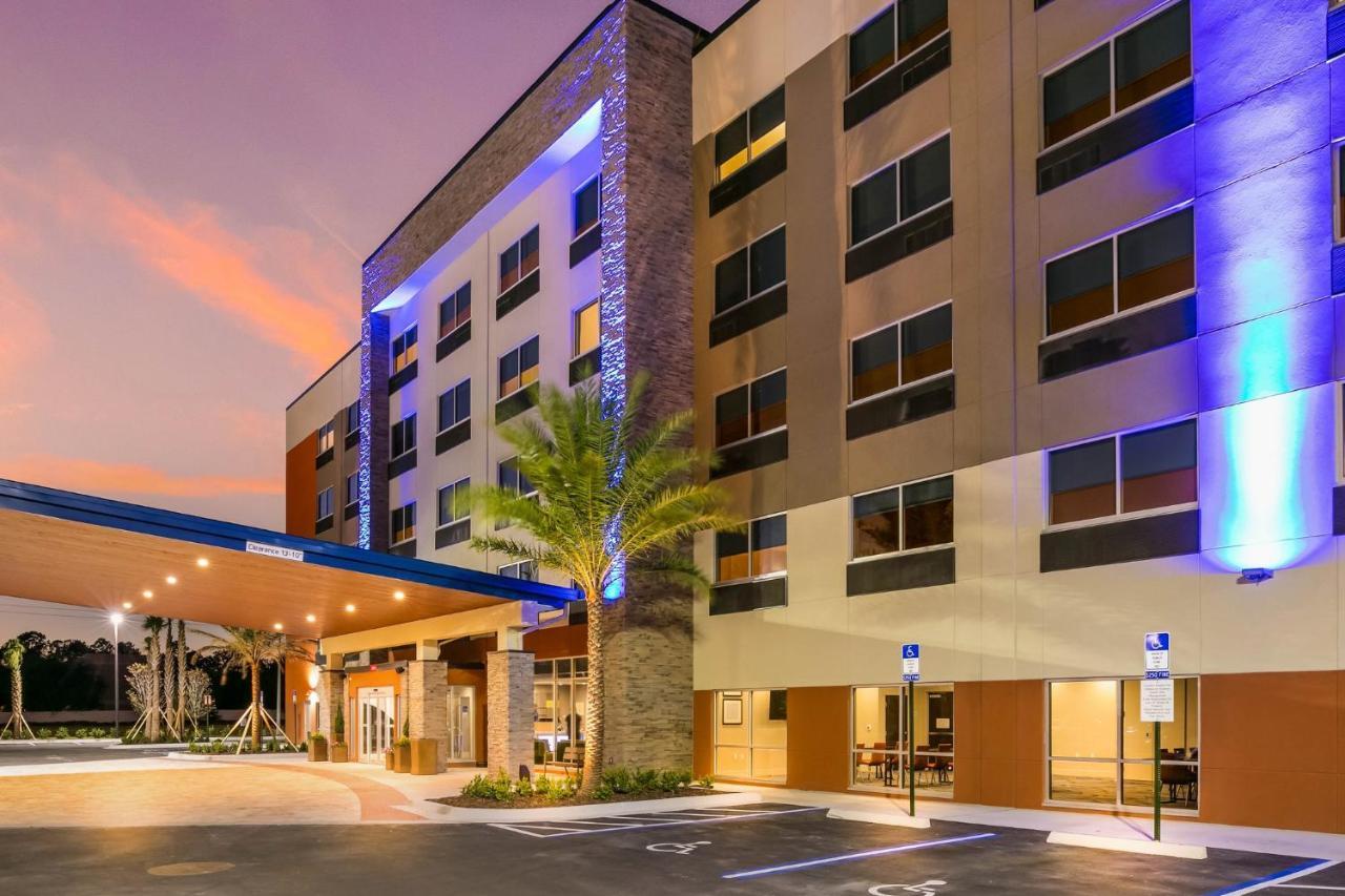 Holiday Inn Express & Suites Jacksonville - Town Center By Ihg Exterior photo